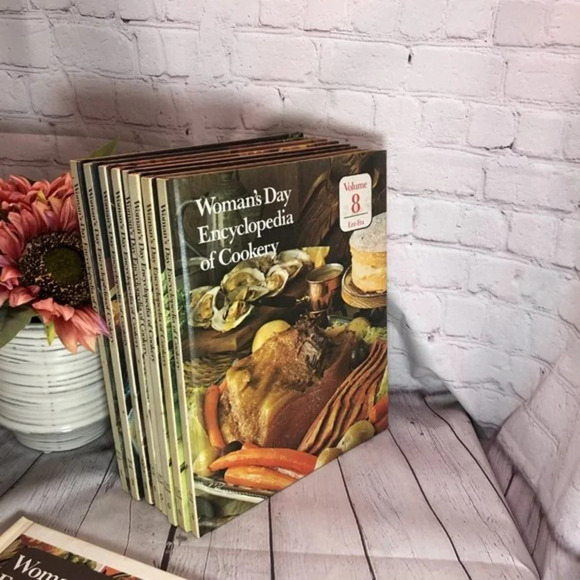 Vintage Woman's Day encyclopedia of cookery cookbook cottagecore - Picture 7 of 13